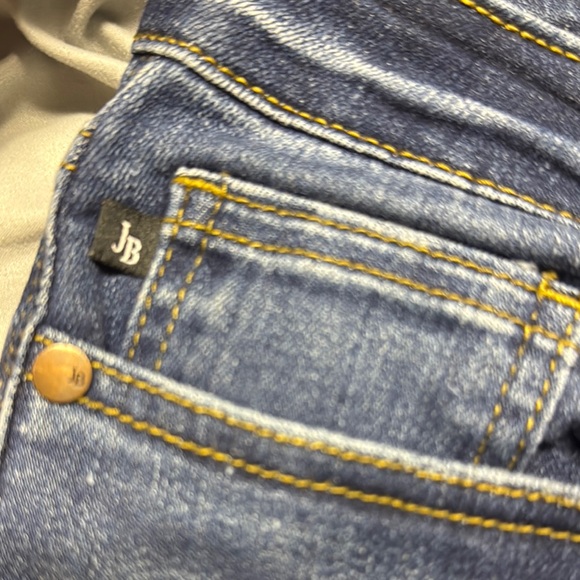 Judy Blue Jeans relaxed fit ankle - Picture 3 of 6